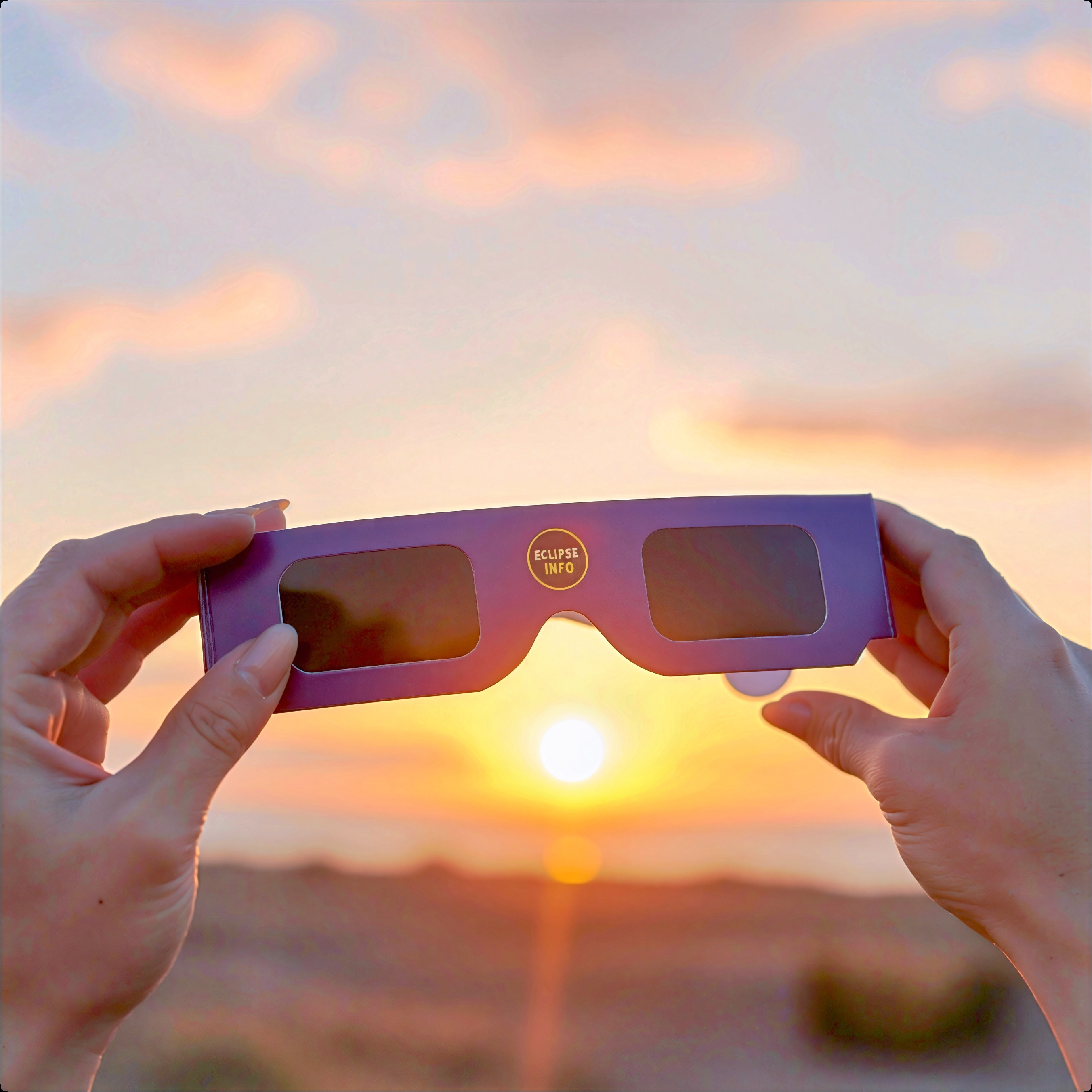 Lunettes spéciales éclipse