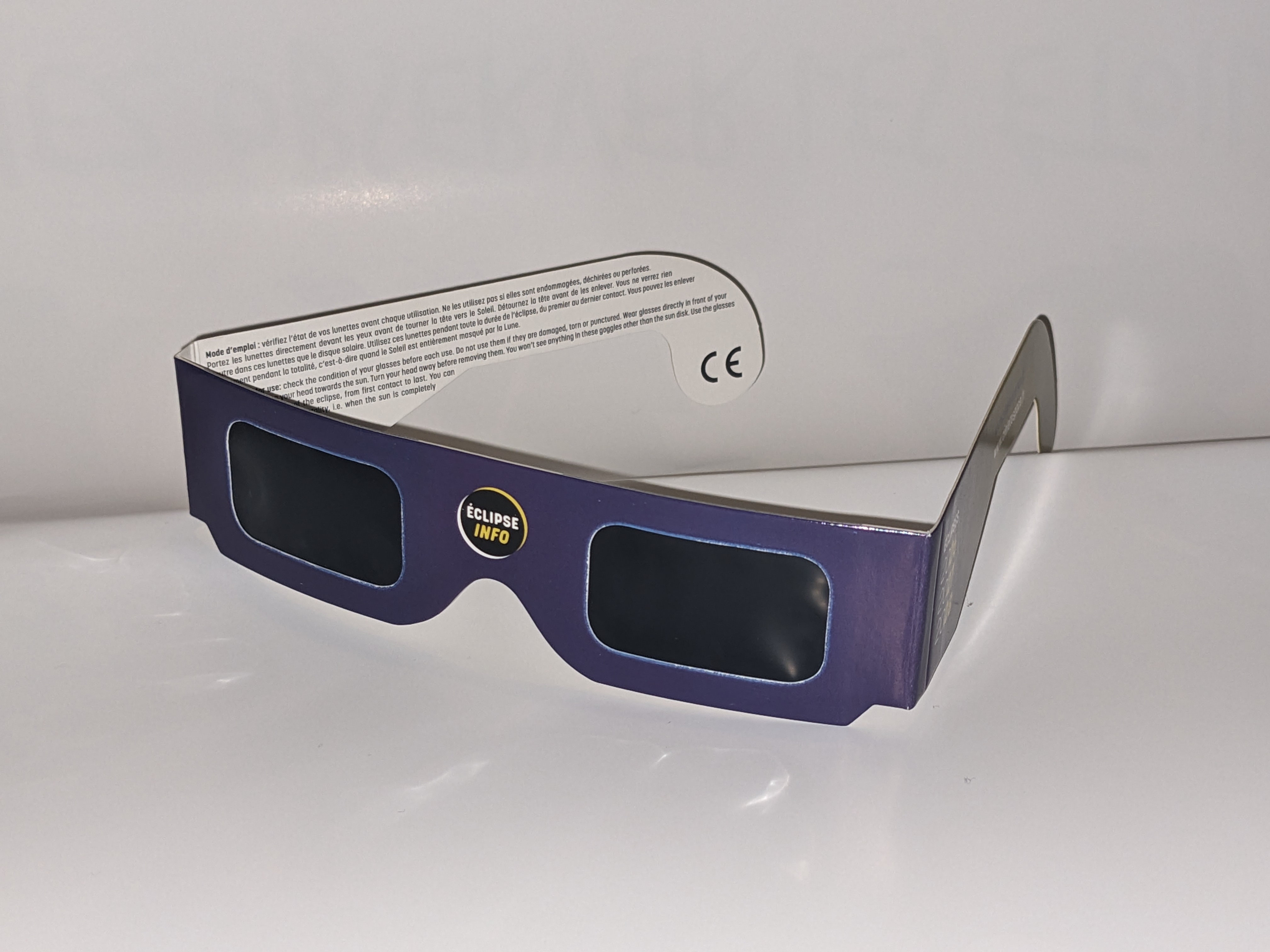 Lunettes spéciales éclipse